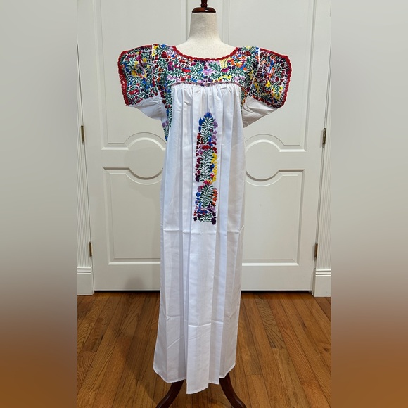 New. Handmade Dresses San Antonino Maxi Dressoaxaca Mexican